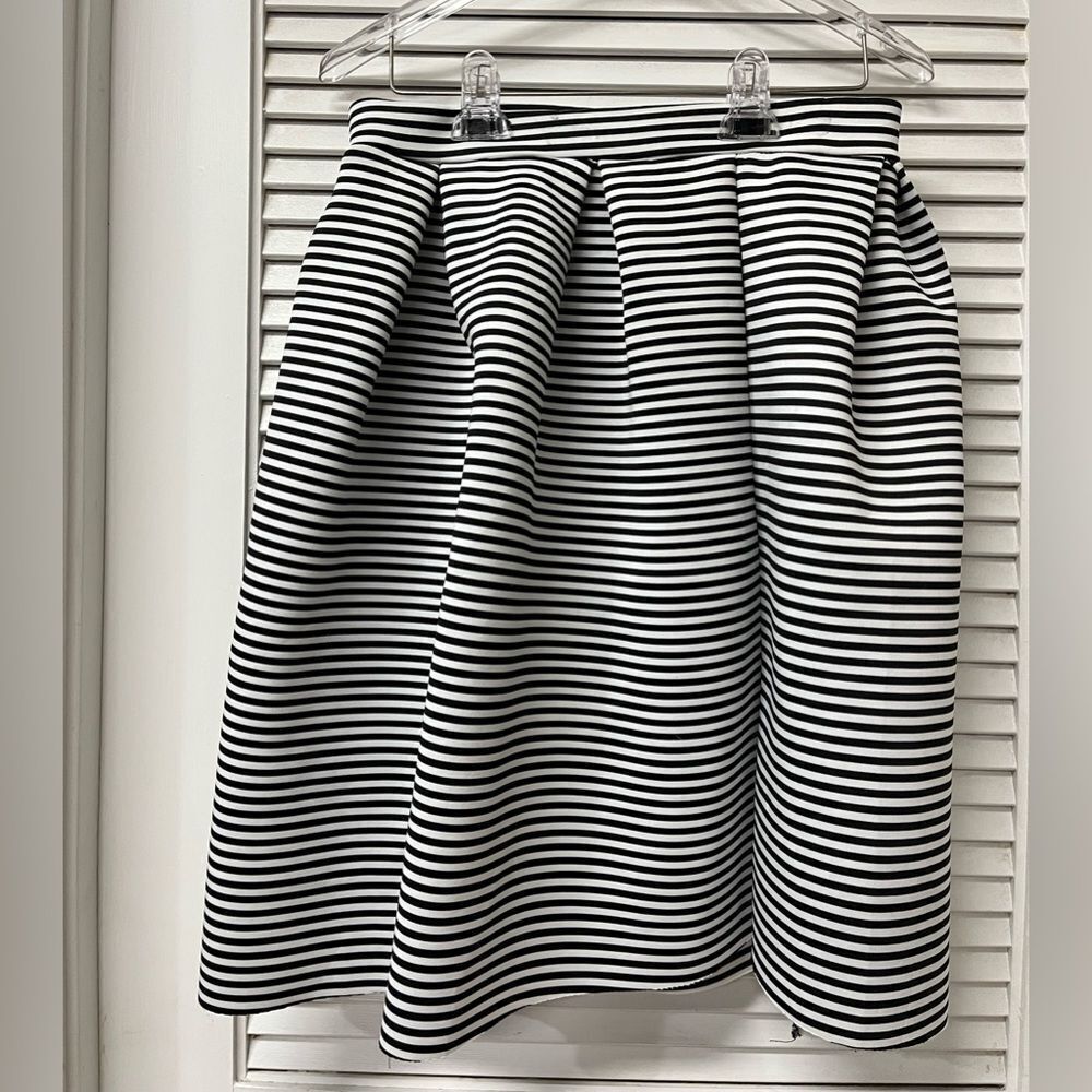 Sensational Collection  stripe  skirt  Size L